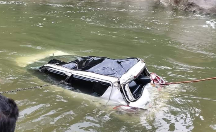 5 people killed, one person feared dead in 2 accidents in Bhaderwah