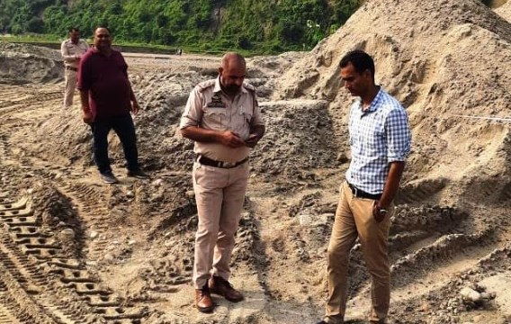 DMO Jammu seizes 1250 MT Sand, 3000 MT stocked Sand restored in Bajalta area