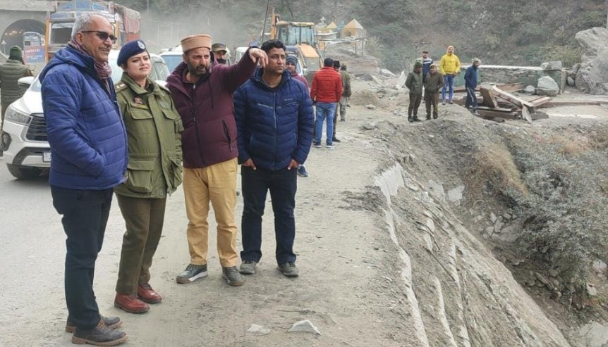 DC inspects progress of four laning, restoration works on Nashri to Banihal section of NH-44