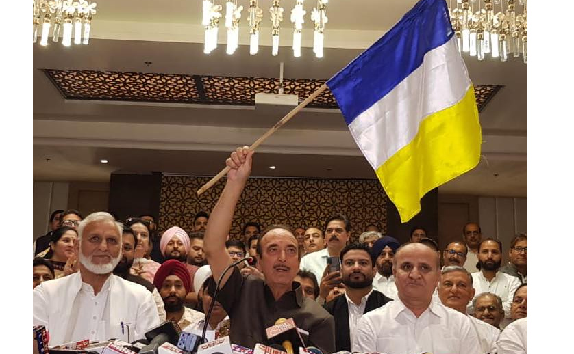 Jammu:Ghulam Nabi Azad unveils the flag of his new 'Democratic Azad Party'