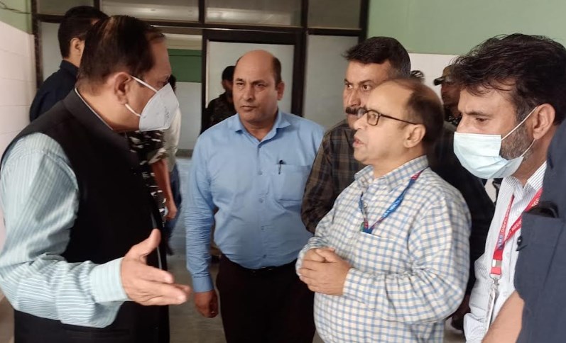 Advisor Bhatnagar pays surprise visit to construction site of RAH Anantnag, inspects ongoing works