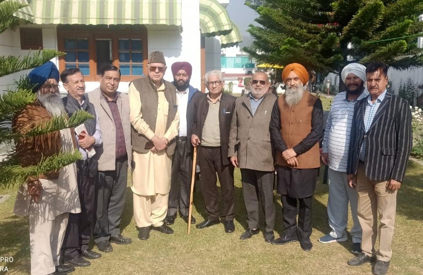 APUM leaders meet Farooq Abdullah Dr Farooq to join Bharat Jodo Yatra in J&K