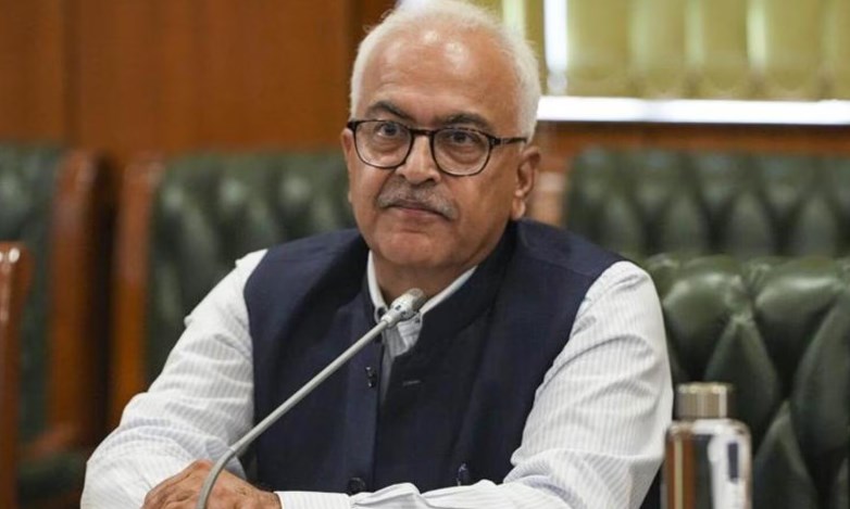 Union Home Secretary reviews security, Development works in J&K