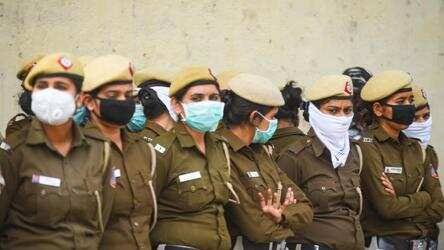 To Fight Covid-19, Lockdown in 75 districts, No Trains, Metros, Interstate Buses Till March 31 in India 
