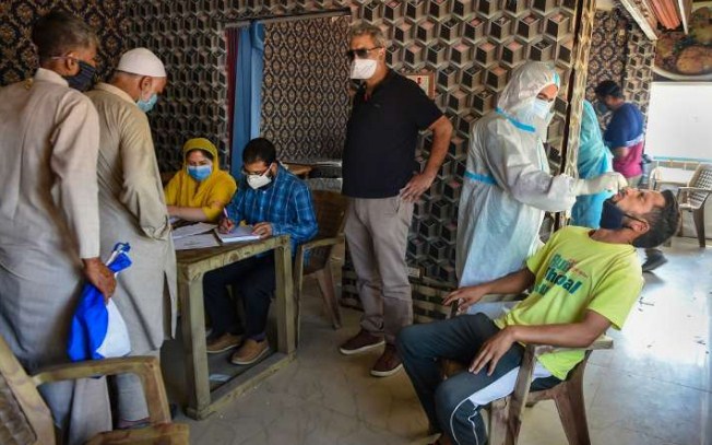 India records 92,070 COVID-19 cases and 1,136 deaths in a single-day; tally crosses 48-lakh mark