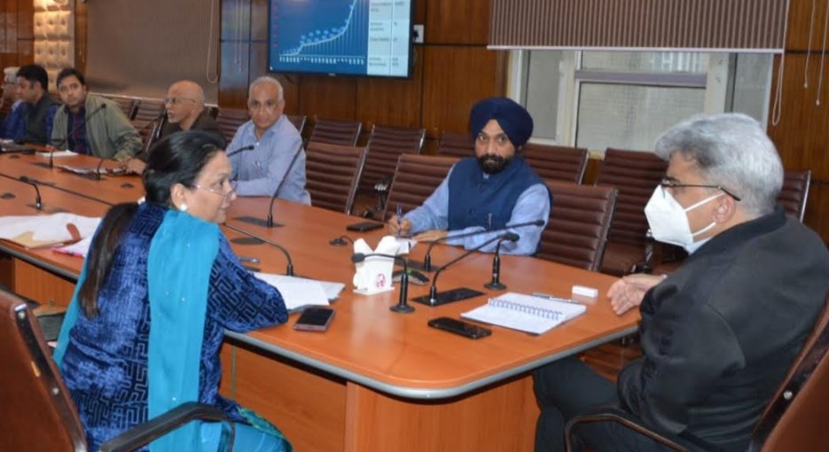 Dulloo reviews status of Lumpy Skin Disease in J&K