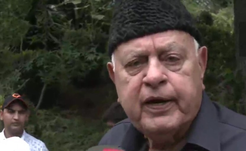 Farooq Abdullah demands probe in Amarnath cloud burst incident