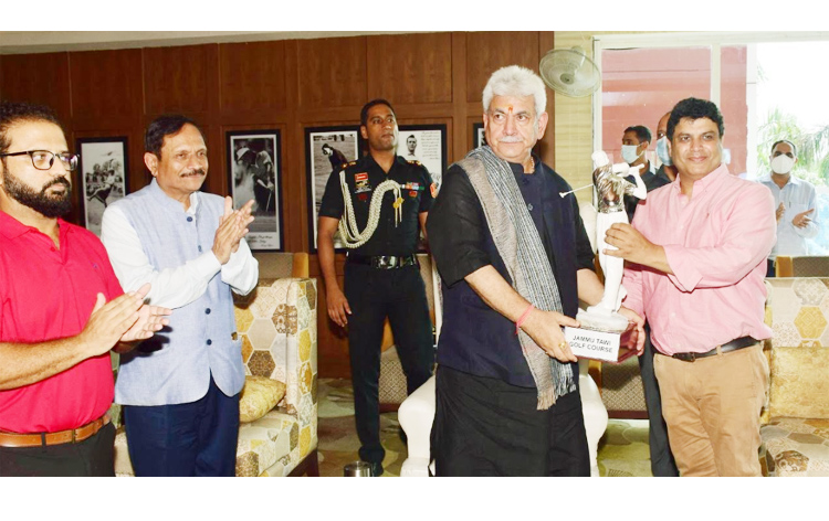 Lt Governor attends the finals of PGTI’s “J&K Open 2022” Golf Tournament at Jammu