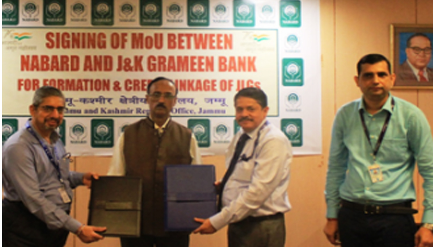 NABARD signs MOU with J&K Grameen Bank to finance 700 JLGs in J&K (UT), Ladakh (UT)