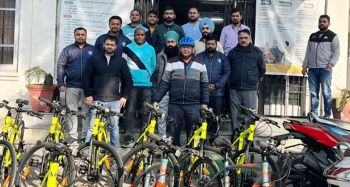 EPFO Jammu presents 30 Bicycles, Yoga mats to staff, officers to promote healthier lifestyle, clean & green environment