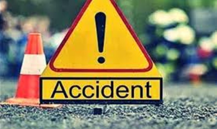 12 injured in bus-truck collision in J-K''s Samba