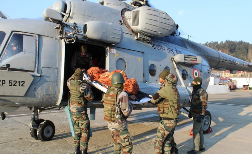 Pregnant Woman Airlifted From Snowbound Machhal Sector In North Kashmir