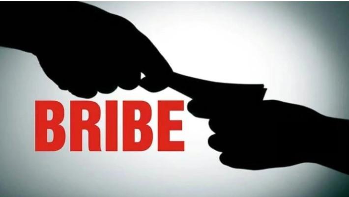 JKAS officer arrested in Srinagar for accepting bribe of Rs 20,000