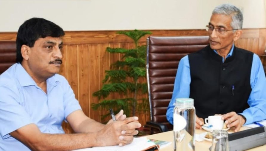 CS gives overview of J&K developmental scenario to CEO NITI Aayog