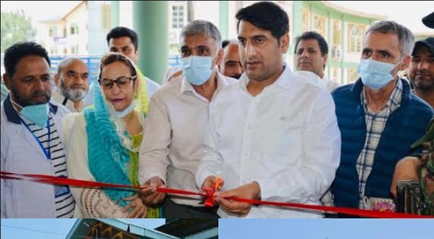 DC Srinagar inaugurates Vaccination process for the selected Hajj-2022 Pilgrims