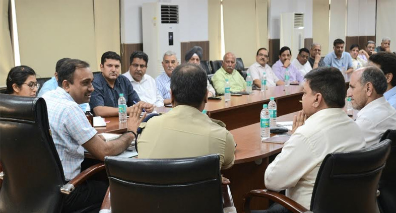 Div Com Jammu interacts with Market Associations, Civil society to discuss development issues, tourism promotion