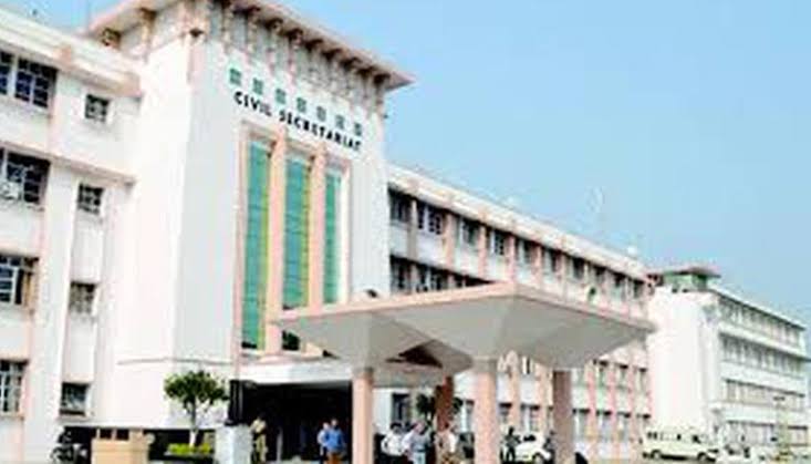 J&K state flag removed from civil secretariat building, only tricolour seen after Article 370 move