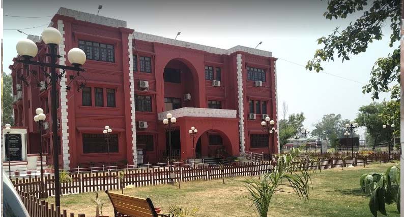 Advisor Sharma reviews admission process of Cluster University, Jammu