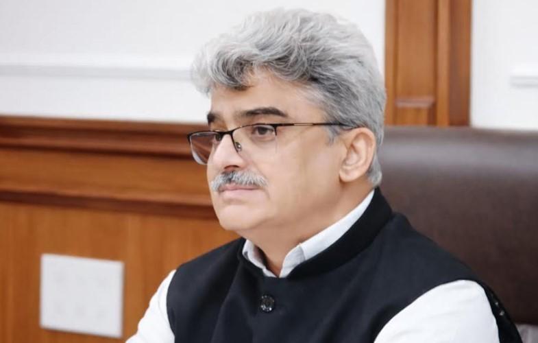 CS sets the ball rolling for identification of AAY beneficiaries for 200 units free electricity