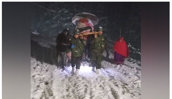 Army rescues pregnant woman in distress from remote LoC village