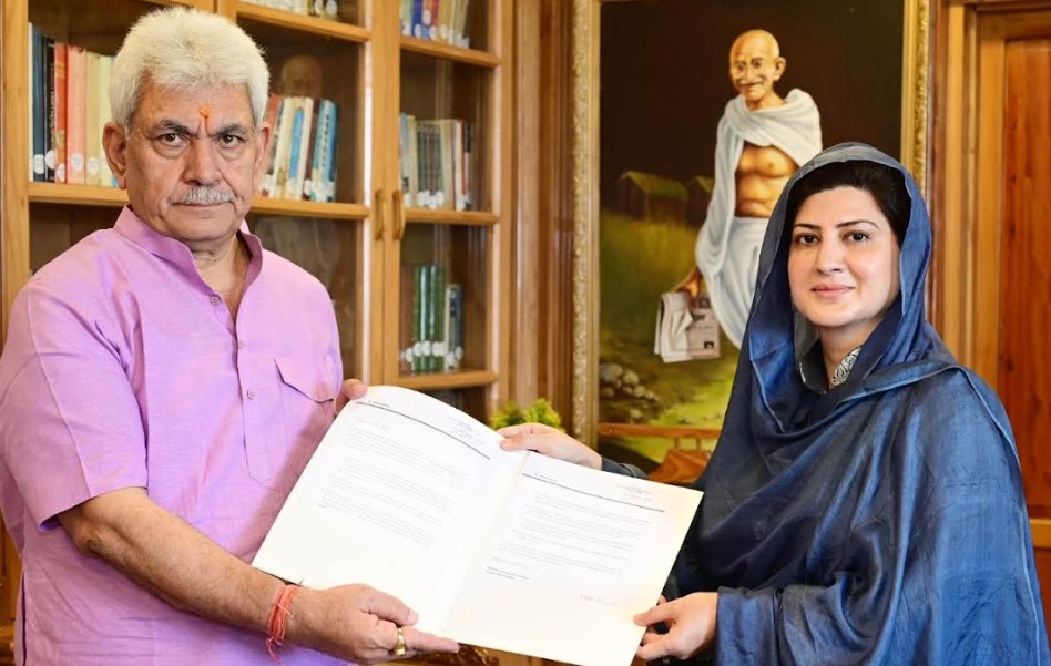VC SKUAST- K, former Legislator & BJP ST Morcha delegation call on Lt Governor