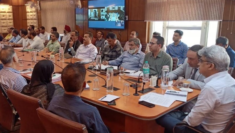 Dulloo reviews progress of CSS implemented by LDD across J&K