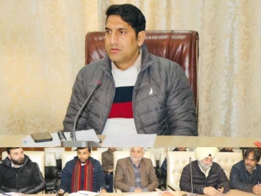 DC Srinagar gears up Administration for dealing with winter challenges