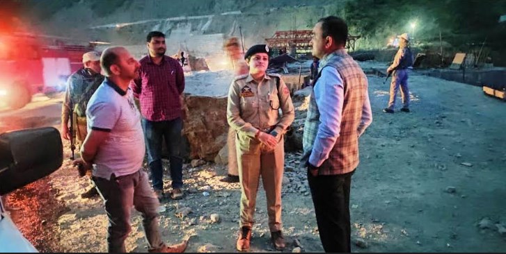 Div Com inspects pace of progress on NH-44 widening work in Ramban