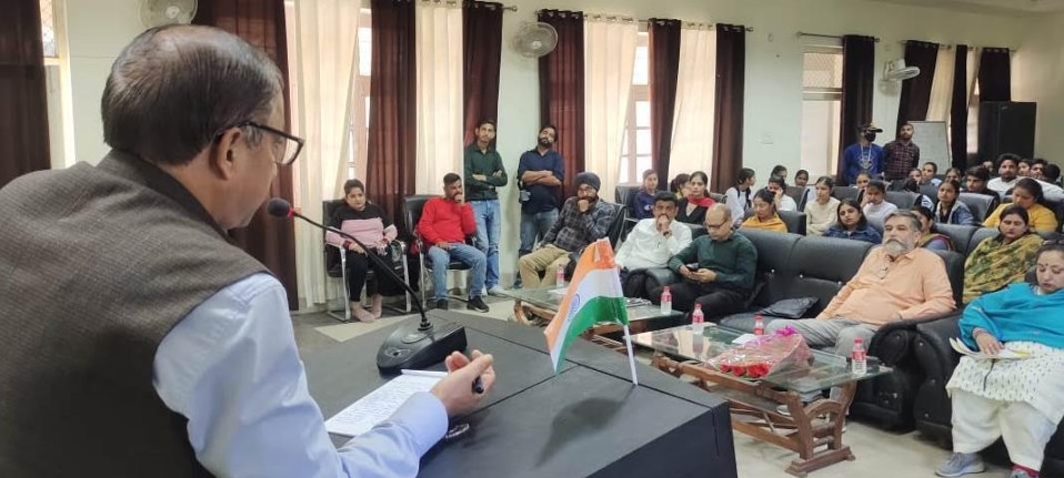 Local entrepreneurship provides path-breaking solutions to unemployment problem: Director JKEDI