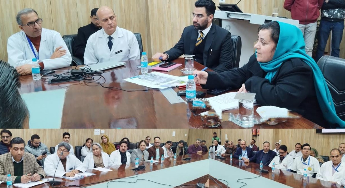 Farooq invites senior NC leaders, under ‘house arrest’, for meeting