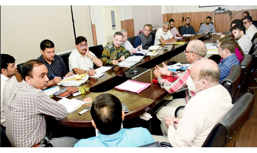 Div Com Jammu reviews winter preparedness in districts