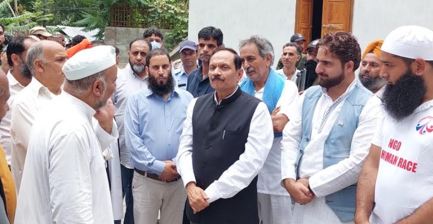 PRI representatives cornerstones of development of entire J&K: Advisor Bhatnagar