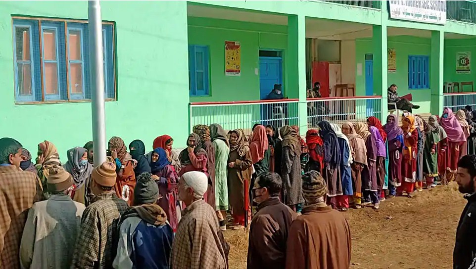 Second phase of DDC election on Tuesday in Jammu and Kashmir, 321 candidates in fray
