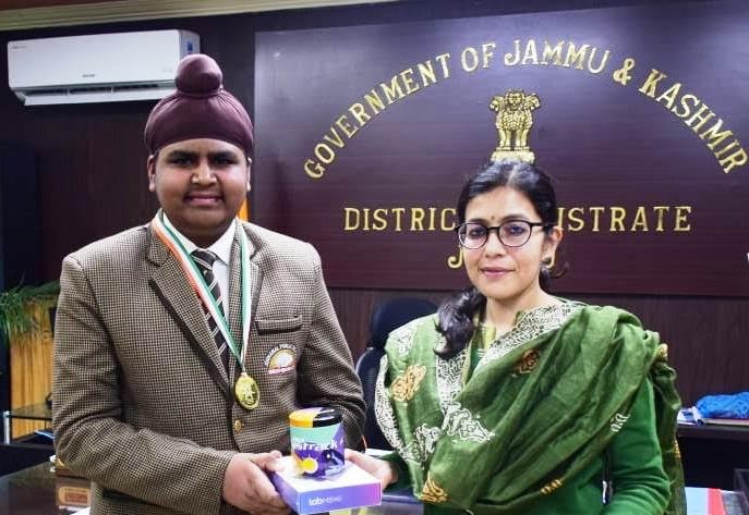 DC Jammu presents PM's Rashtriya Bal Puraskar-2021 to Harmanjot Singh