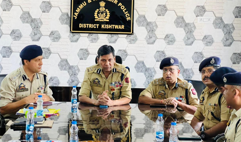  ADGP Jammu visits Kishtwar, reviews security scenario and held Meeting with Police officers