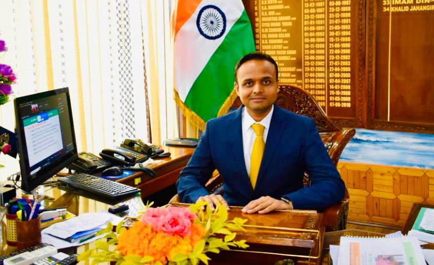 Sagar Doifode assumes charge as DC Kupwara; promises public outreach