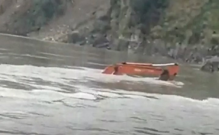 Operator feared drowned as excavator falls into river in Doda