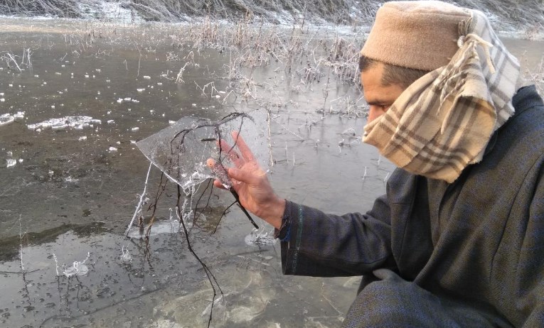 Kashmir Valley Under Deep Freeze As Srinagar Records Season’s Coldest Night At Minus 6.4°C