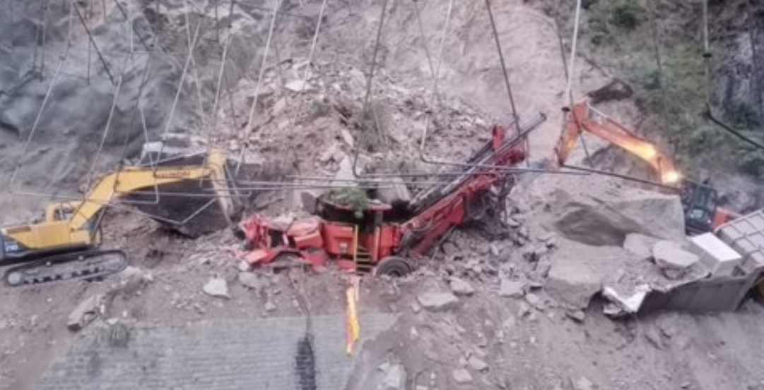 1 Dead, 9 Trapped After Under-Construction Tunnel Collapses In Ramban