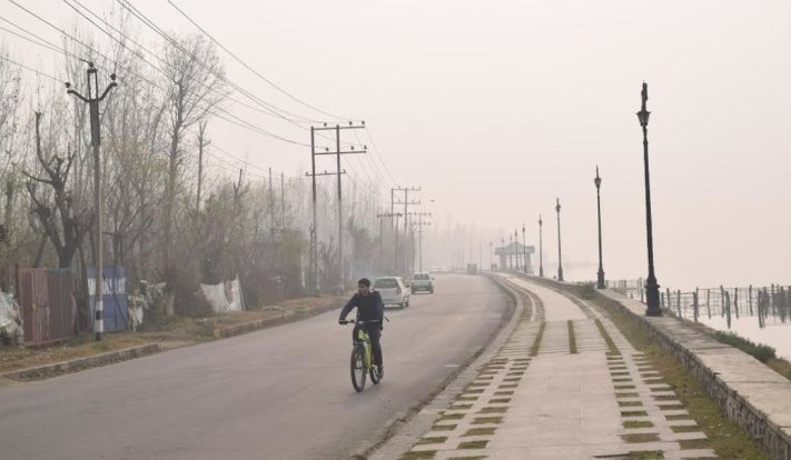 Mercury Plummets In J&K As Srinagar Records Season’s Coldest Night At Minus 3.4°C