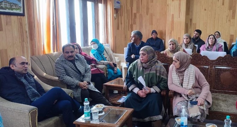 Secretary assesses preparedness of Health department to tackle COVID in J&K