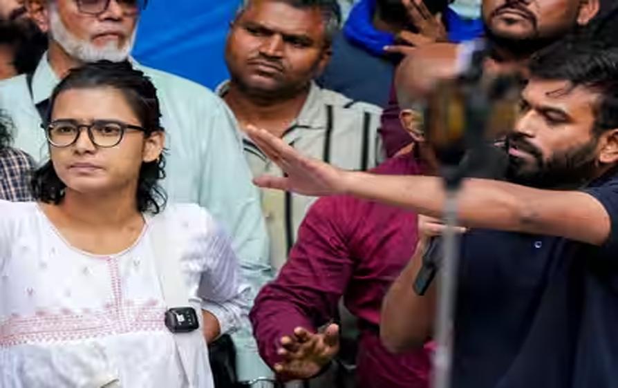 Abhijeet Dipke, Neha Bora among 150 detained amid 'Tiranga' protest