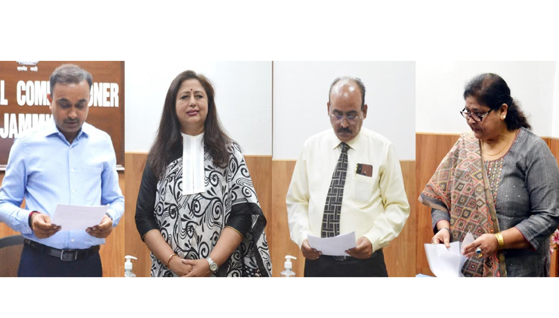 Div Com administers oath to newly appointed members of State Consumer Disputes Redressal Commission