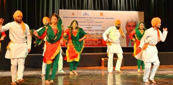 Guldasta-E-Jammu Wa Kashmir concludes, over 450 artists participate in cultural festival 