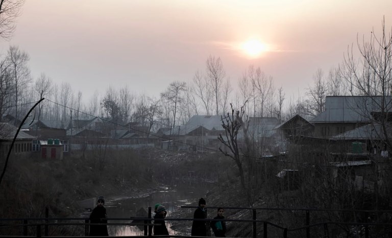 Mercury Plunges To Sub-Zero Level Again In Kashmir, Gulmarg Coldest At Minus 5.5°C