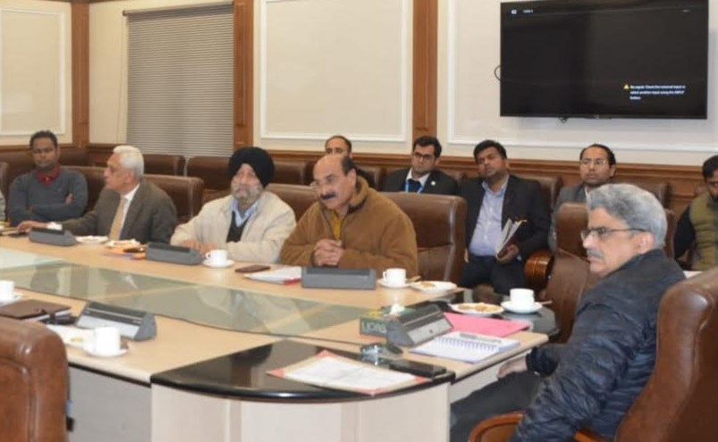 Dulloo assesses availability of petroleum derived spray oils in J&K