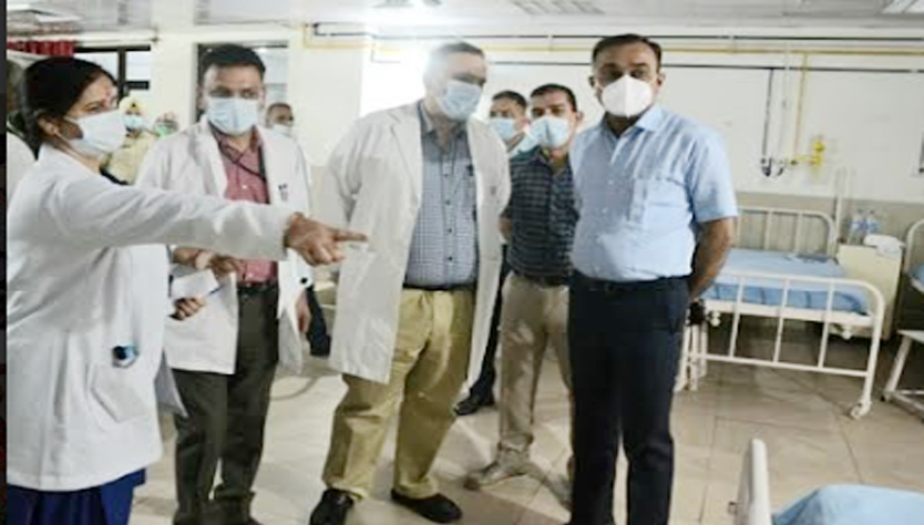 Div Com inspects patient care facilities in GMCH Jammu