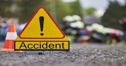 Two killed, five critically injured as passenger vehicle meets accident at Moghla in Rajouri