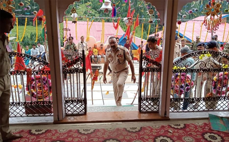 DGP visits Machail, Kishtwar, Ramban; reviews arrangements of annual yatra, I-Day & overall security scenario of the districts