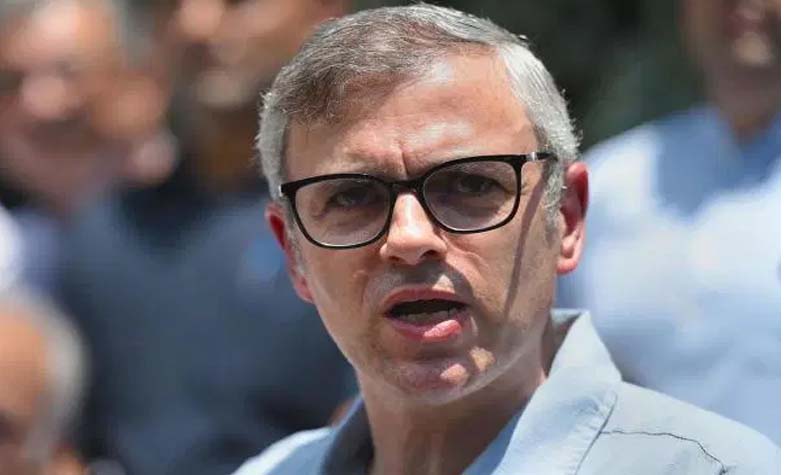 Srinagar records lowest COVID cases in 20 days; DC, Omar warns against lowering guard